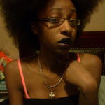 Shanny is swapping clothes online from brampton, 