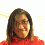 Lisa  is swapping clothes online from Michigan