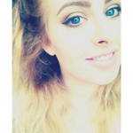 lydss22 is swapping clothes online from 