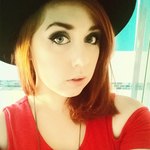 ta5halav3ry is swapping clothes online from 