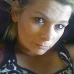 MissErinJayne is swapping clothes online from Kanwal, New South Wales