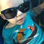 kiwikat82 is swapping clothes online from 