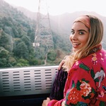 juliawensleyyogi is swapping clothes online from 