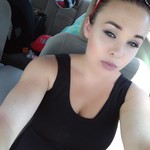 alibeehappy is swapping clothes online from 