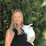 ionme19 is swapping clothes online from 