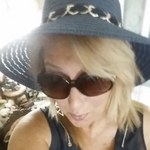 raveni is swapping clothes online from 