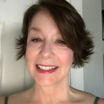 deardona is swapping clothes online from 