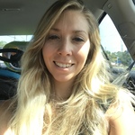 kayleanne is swapping clothes online from WILMINGTON, NC