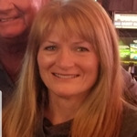 fuzooi7n is swapping clothes online from 