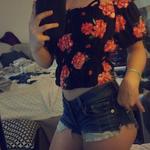 faithbuggz00 is swapping clothes online from 