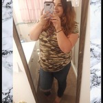 laniwarren13 is swapping clothes online from 
