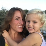 hillary is swapping clothes online from 