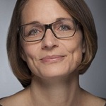 myaalex is swapping clothes online from 