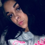 sarahw227 is swapping clothes online from 