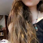 haeneh is swapping clothes online from FREDONIA, NY