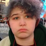 chobo_xd is swapping clothes online from MANCHESTER, ENGLAND