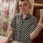 yourantisocialdadfigure is swapping clothes online from HAGERSTOWN, MD