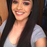 Dariana is swapping clothes online from MISSION, TX