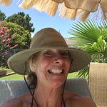 cathie is swapping clothes online from CHATTANOOGA, TN