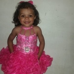 marye is swapping clothes online from SELMER, TN