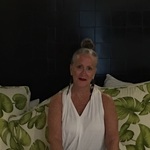 barbrsvl is swapping clothes online from 