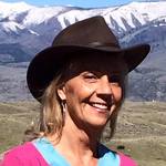 anselette is swapping clothes online from 