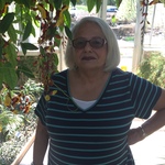 roe1949 is swapping clothes online from 