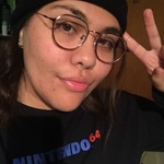 corrina is swapping clothes online from 