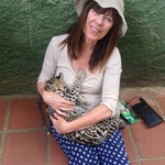 jax is swapping clothes online from TUJUNGA, CA