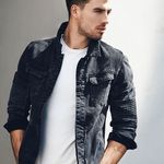 jessesnelson86 is swapping clothes online from 