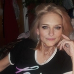 cynthia1121 is swapping clothes online from LUBBOCK, TX