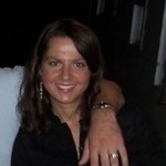 gloria09 is swapping clothes online from BREMERTON, WA