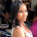 aisha25 is swapping clothes online from CAMDEN, NJ