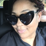 lovee is swapping clothes online from 