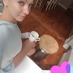 juliet3juliet is swapping clothes online from 