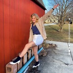 joslynsladky is swapping clothes online from FRANKLIN, WI