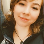 laurafry1994 is swapping clothes online from 