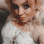 Tanee S Long is swapping clothes online from 