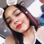 xio is swapping clothes online from Miguel aleman, Tamaulipas