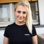 sandratorres is swapping clothes online from 