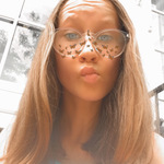 katy2316 is swapping clothes online from LYNBROOK, NY