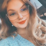 melmurrayy is swapping clothes online from 