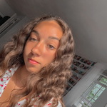 marilenavieira is swapping clothes online from ROCKY HILL, CT