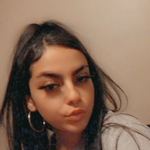 chloee is swapping clothes online from 