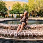 sambnsl is swapping clothes online from SUMMERVILLE, SC