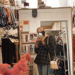 hweekss is swapping clothes online from 