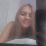 kelsey0212 is swapping clothes online from 