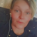 sharonslucher is swapping clothes online from 