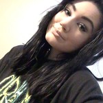 caitlinxoxo is swapping clothes online from 