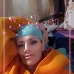 lilshyningstarr is swapping clothes online from 